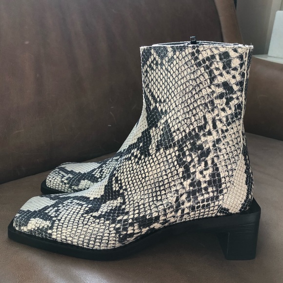 Zara Shoes - Soldout Zara Snakeskin leather square heeled boots
